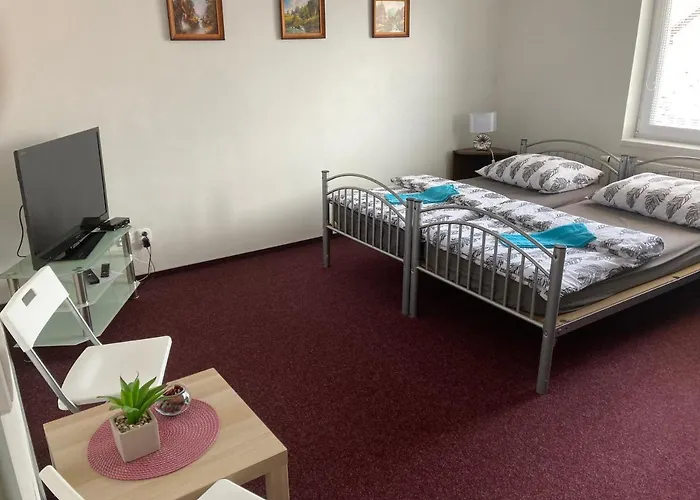 V Raji Zdar (Mlada Boleslav)